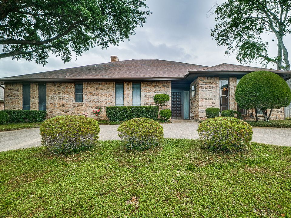 16032-red-cedar-trail-dallas-tx-High-Res-1.jpg
