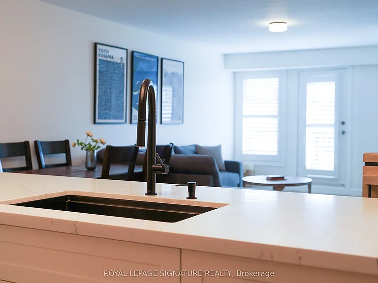 118 Finch Ave W #Townhouse 5 — Photo 17
