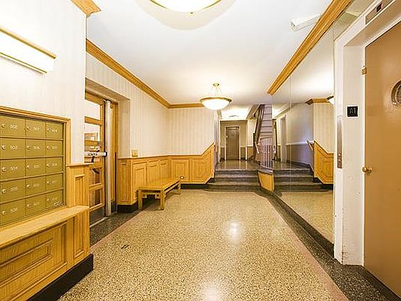 5th image of 140-23 Burden Cres Unit 306
