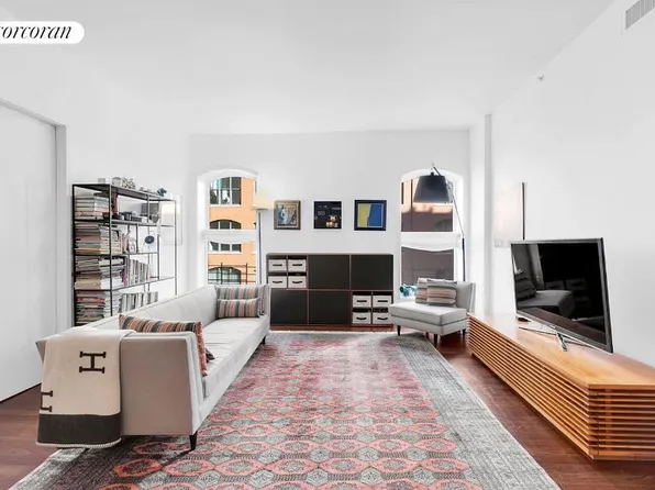 416 Washington St APT 4H, New York, NY 10013