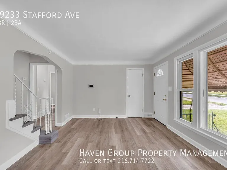 19233 Stafford Ave — Photo 5