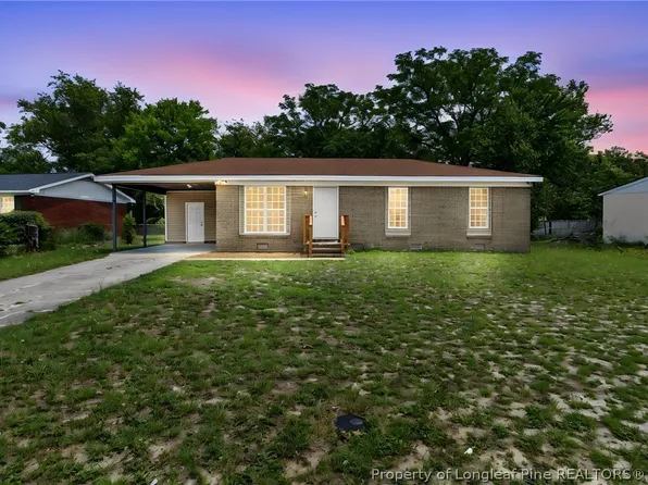 5706 Demarest Ct, Fayetteville, NC 28311