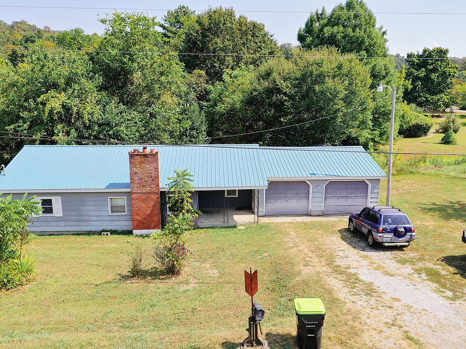 1st image of 934 Farmersville Rd