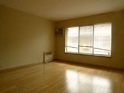 1st image of 1111 N Harlem Ave Rear 2