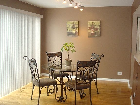 4th image of 144 White Branch Ct