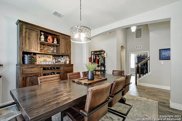 9113 Sunpool — Photo 15