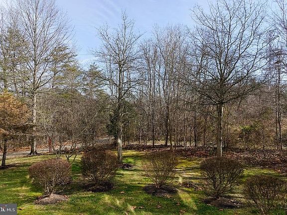 4th image of 7501 Ashby Ln Unit E