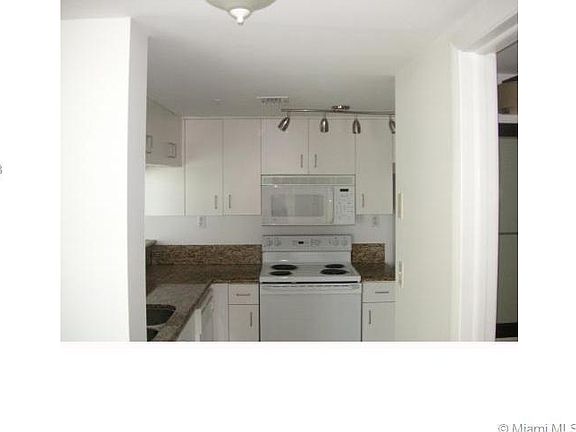 4th image of 650 West Ave APT 0804