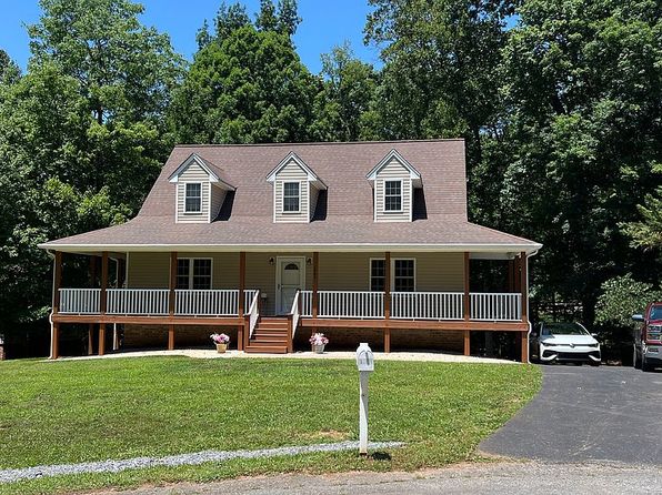 1007 Maple Leaf Ct