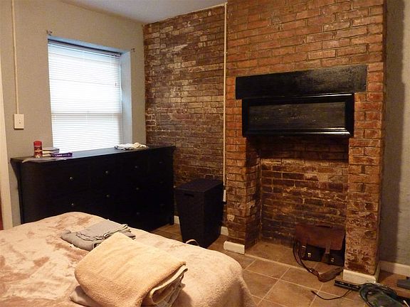 4th image of 273 Fairmount Ave #1