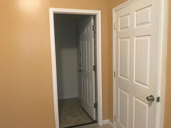 2nd image of 11436 Sutphin Blvd APT 2R