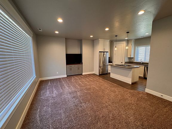 5th image of 1500 N Fort Canyon Rd #A