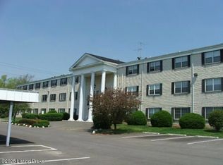 290 El Conquistador Pl, Louisville, KY 40220