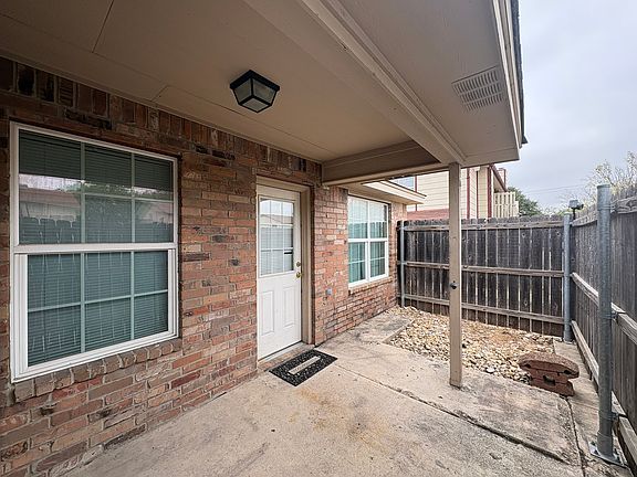 2nd image of 1305 Covey Ln #B