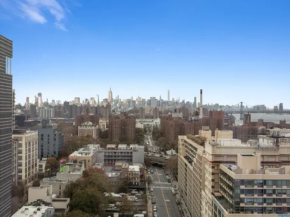 306 Gold St, Brooklyn, NY