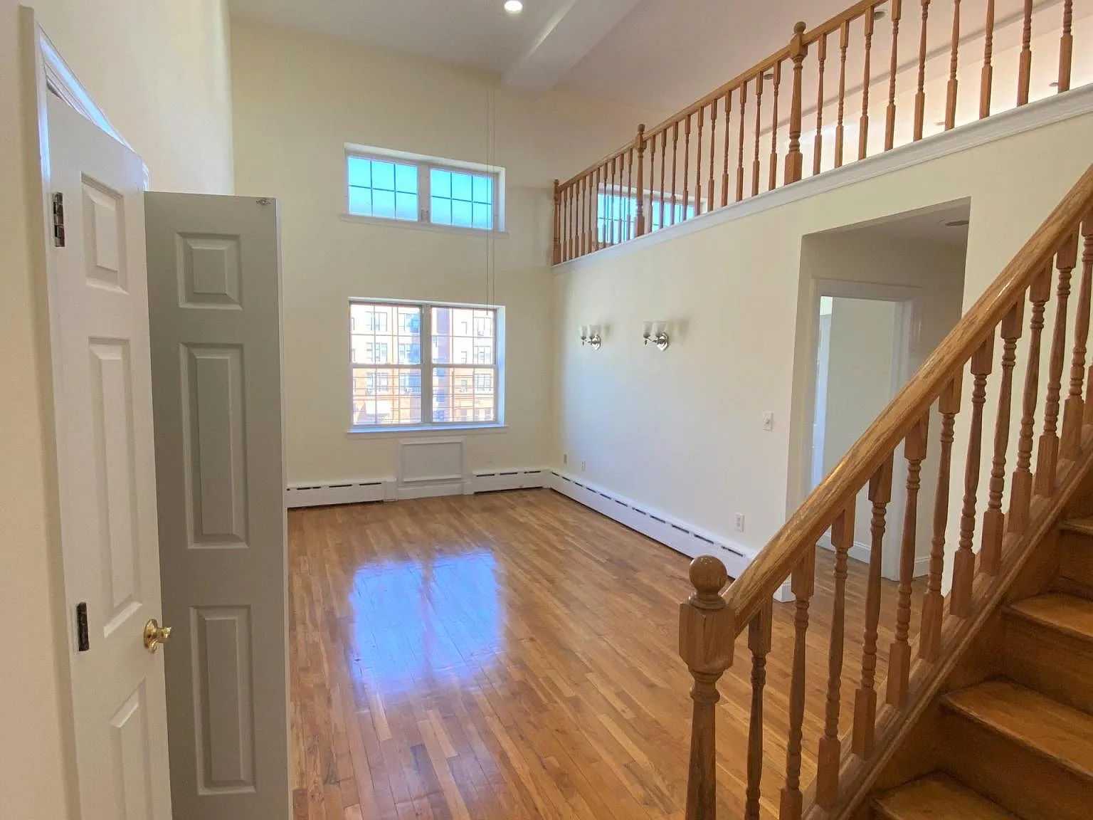3 bed, 1276 sqft, $3,500 — Photo 1