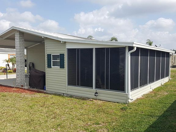 screened lanai in back