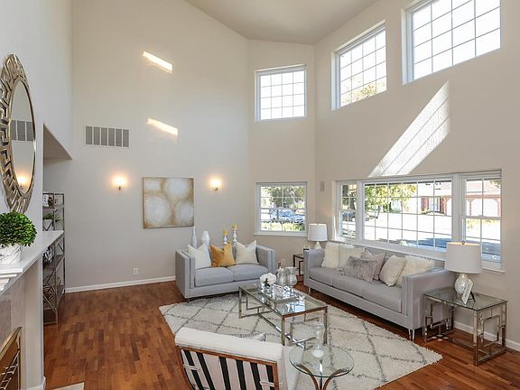 5th image of 1445 Glenmoor Way