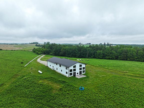 3rd image of 11719 Ridgeview Rd