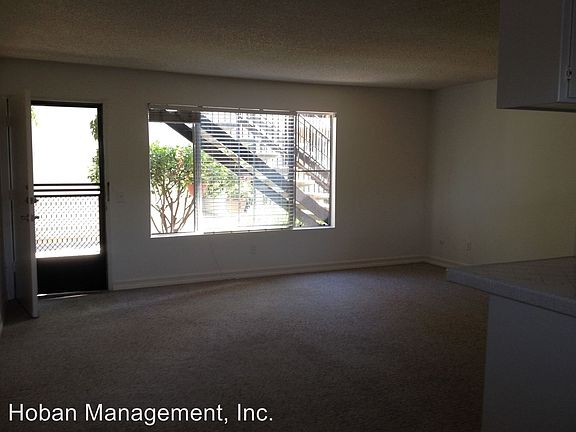 4th image of 4354 Kansas St APT 02
