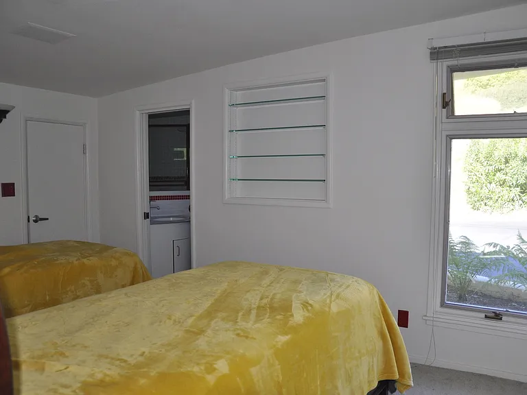 92 Yacht Harbor Dr — Photo 18