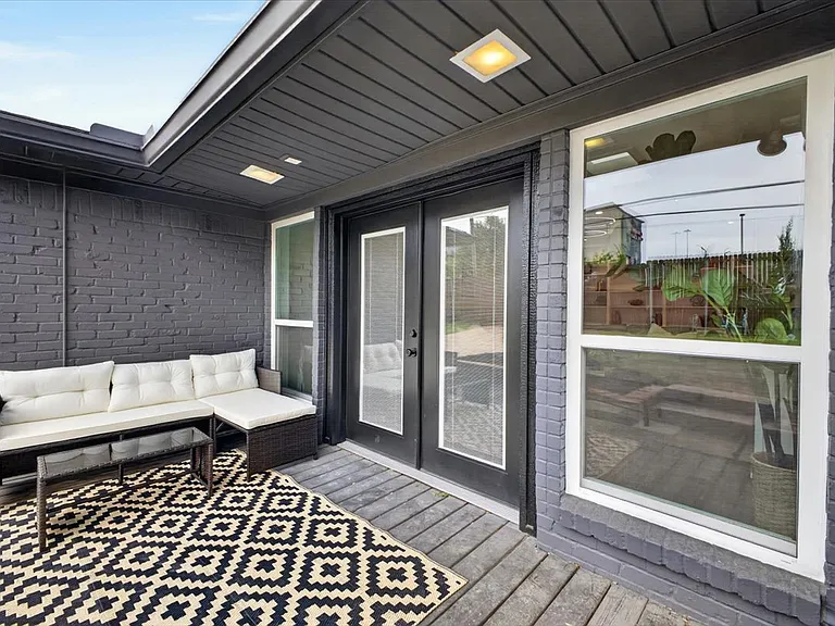 3330 Sharpview Ln — Photo 39