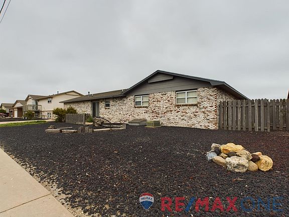 2nd image of 1810 NE Harding Ave
