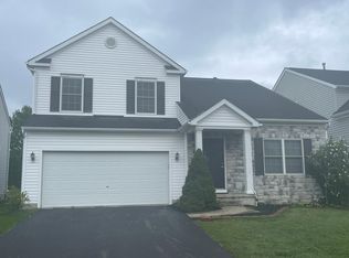 8824 Rock Dove Rd, Lewis Center, OH 43035