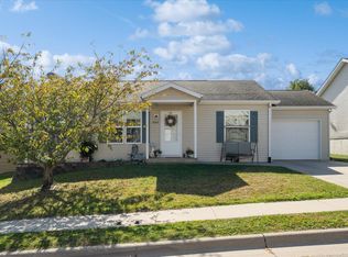 2084 Bald Eagle Ct, Dubuque, IA 52001