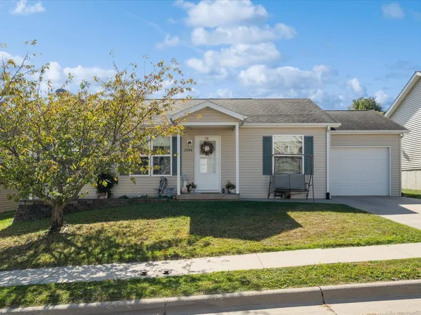 2084 Bald Eagle Ct, Dubuque, IA 52001