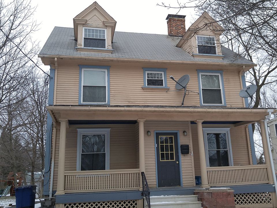 1st image of 260 Bristol St