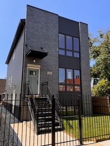 2458 N Luna Ave, Chicago, IL, 60639