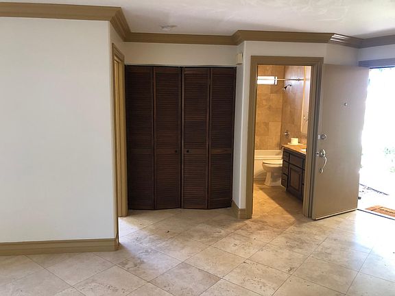 2nd image of 213 Woodland Pkwy Unit 109
