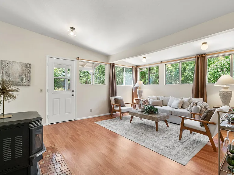 205 Apple Knl — Photo 12