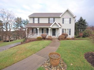 4063 Cape Cod Dr, Murrysville, PA 15668