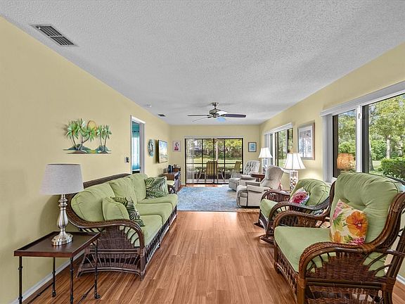 4th image of 13002 WEDGEWOOD WAY #B