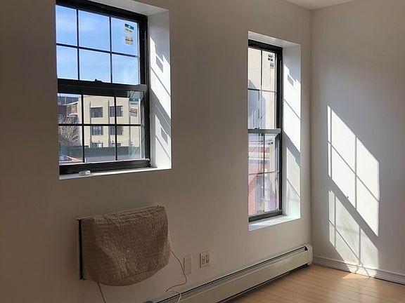 2nd image of 504 Franklin Ave #3A