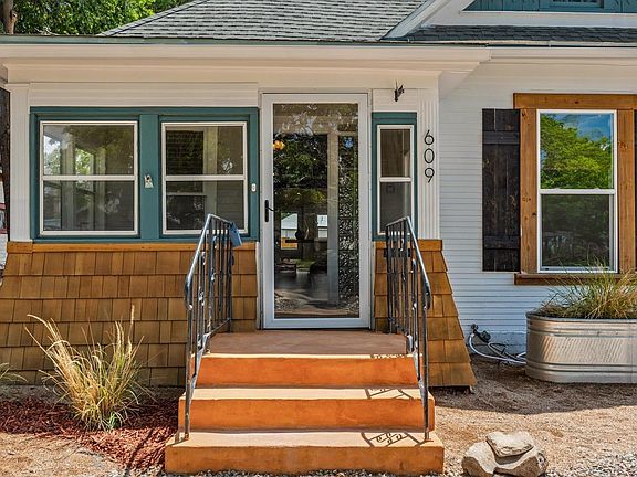 4th image of 609 Teller Ave