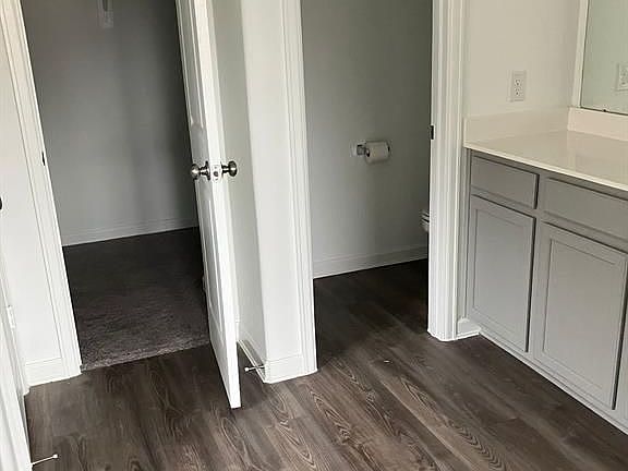 2nd image of 25410 Gambrel Barn Pl