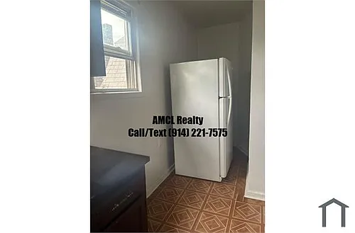 16 Stanley Pl Photo 1