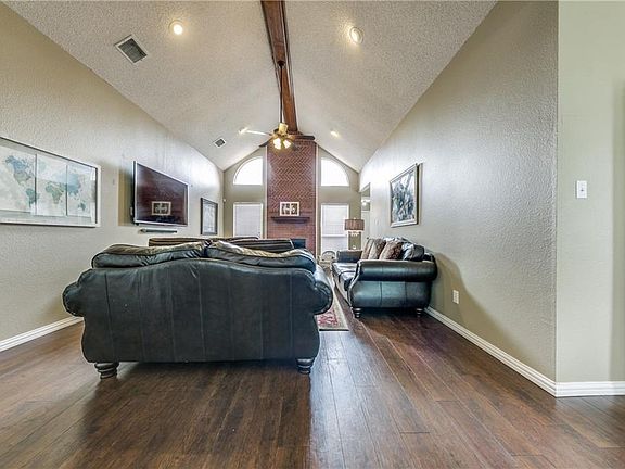 3rd image of 2317 Austin Dr