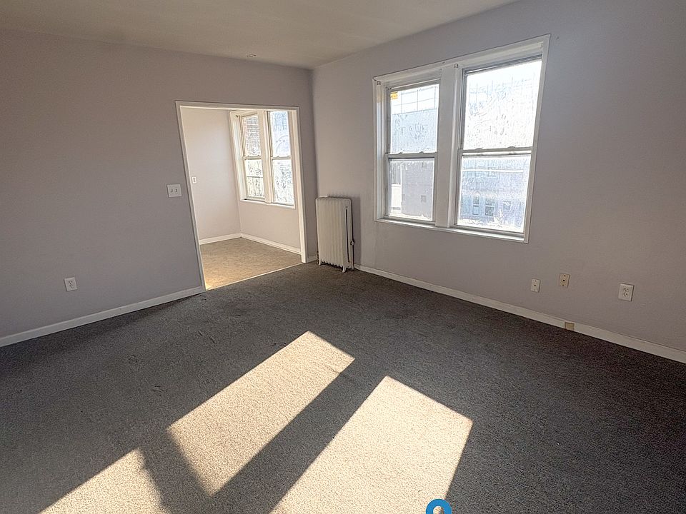 1st image of 911 Asylum Ave #C5