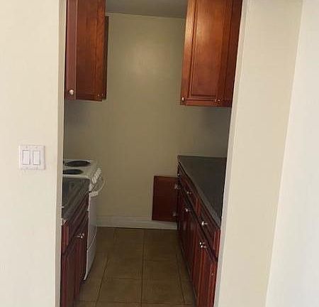 4th image of 1000 Targee St APT 3N