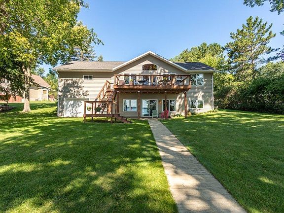 2nd image of 15558 Tamarac Cir NE