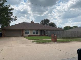 2202 Riverside Dr, Norman, OK 73072