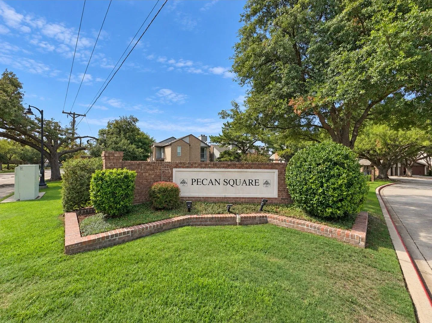 This is the place to be! Beautifully Updated 2-Bed Condo in the Heart of Addison — Photo 3