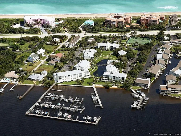 1550 NE Ocean Blvd #C102 — Photo 2