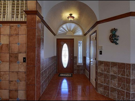 5th image of 10808 Loma Del Norte Dr