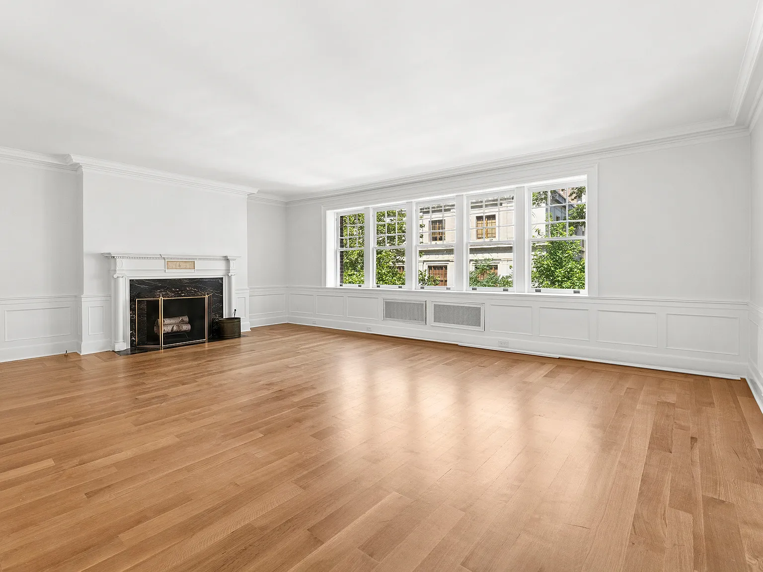 42 Monroe Place — Photo 1