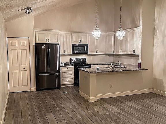 2nd image of 1093 Summit Trail Cir APT D
